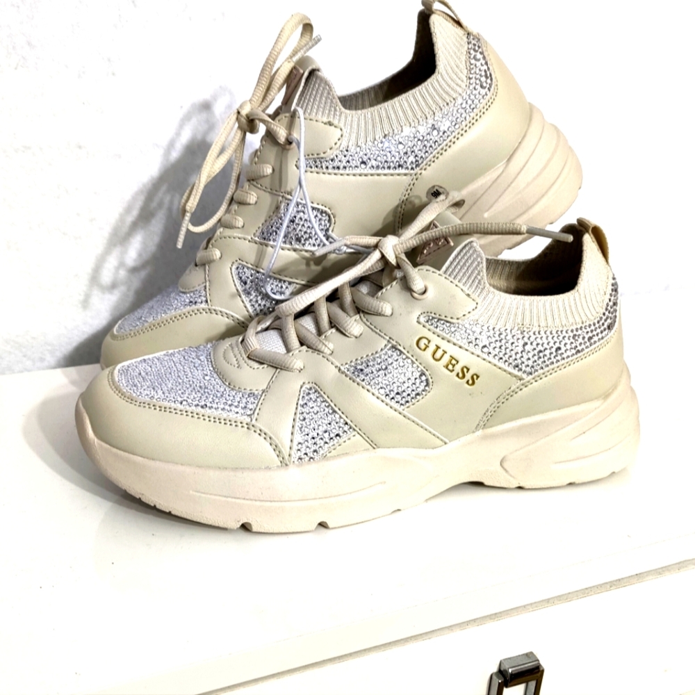 Guess Los Angeles Women's Sneakers Size 9 In Beige Color